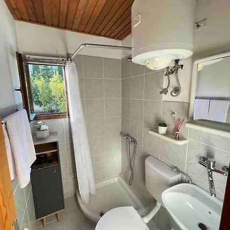 Capers Apartman Komiza